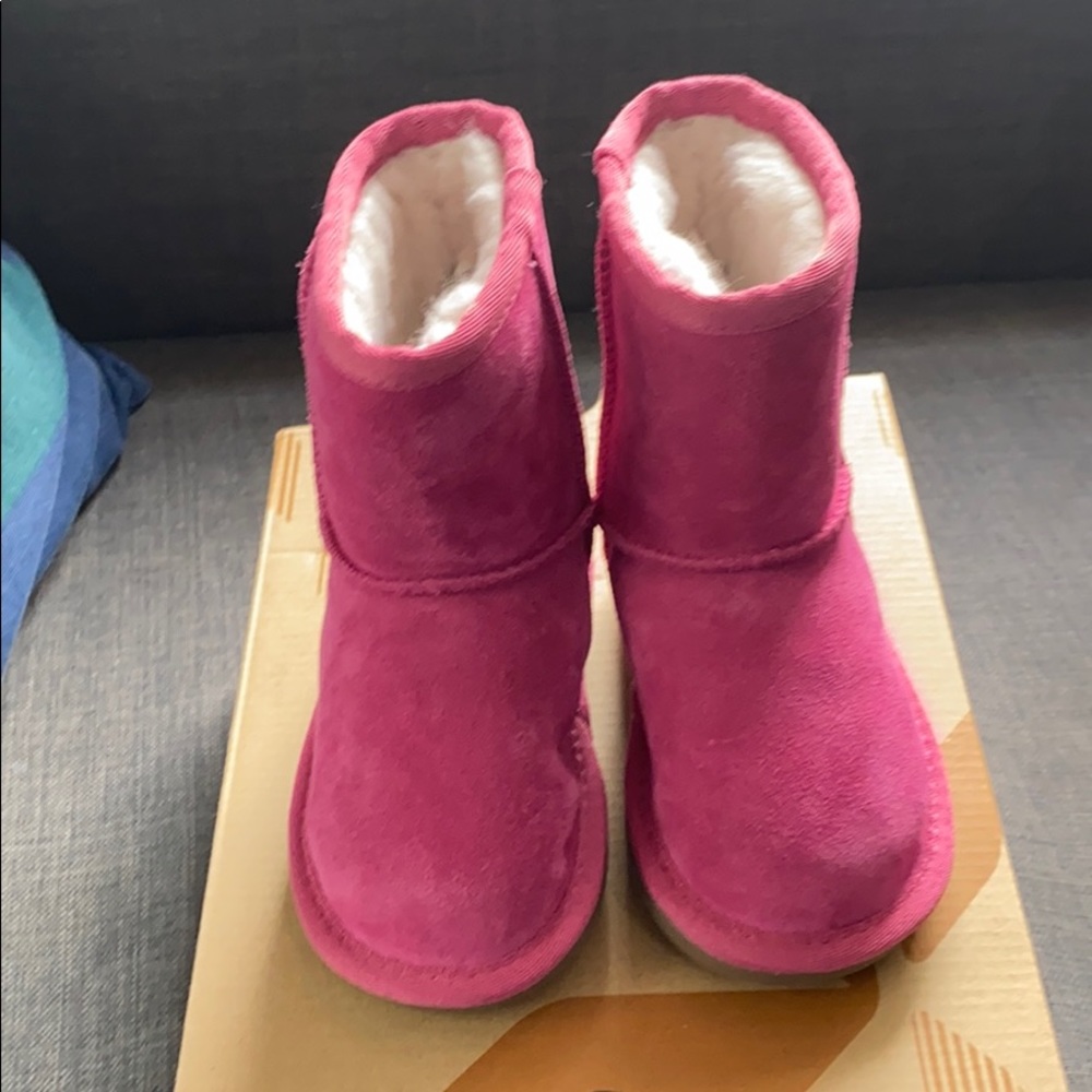 KOOLABURRA by UGG Toddler Short Boot